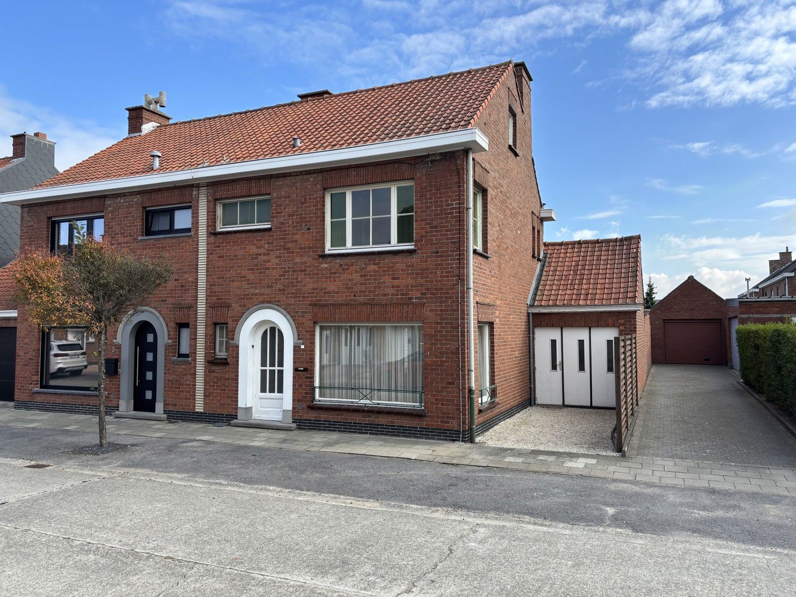 Hoofdfoto van de publicatie: Karaktervolle woning met veel potentieel!