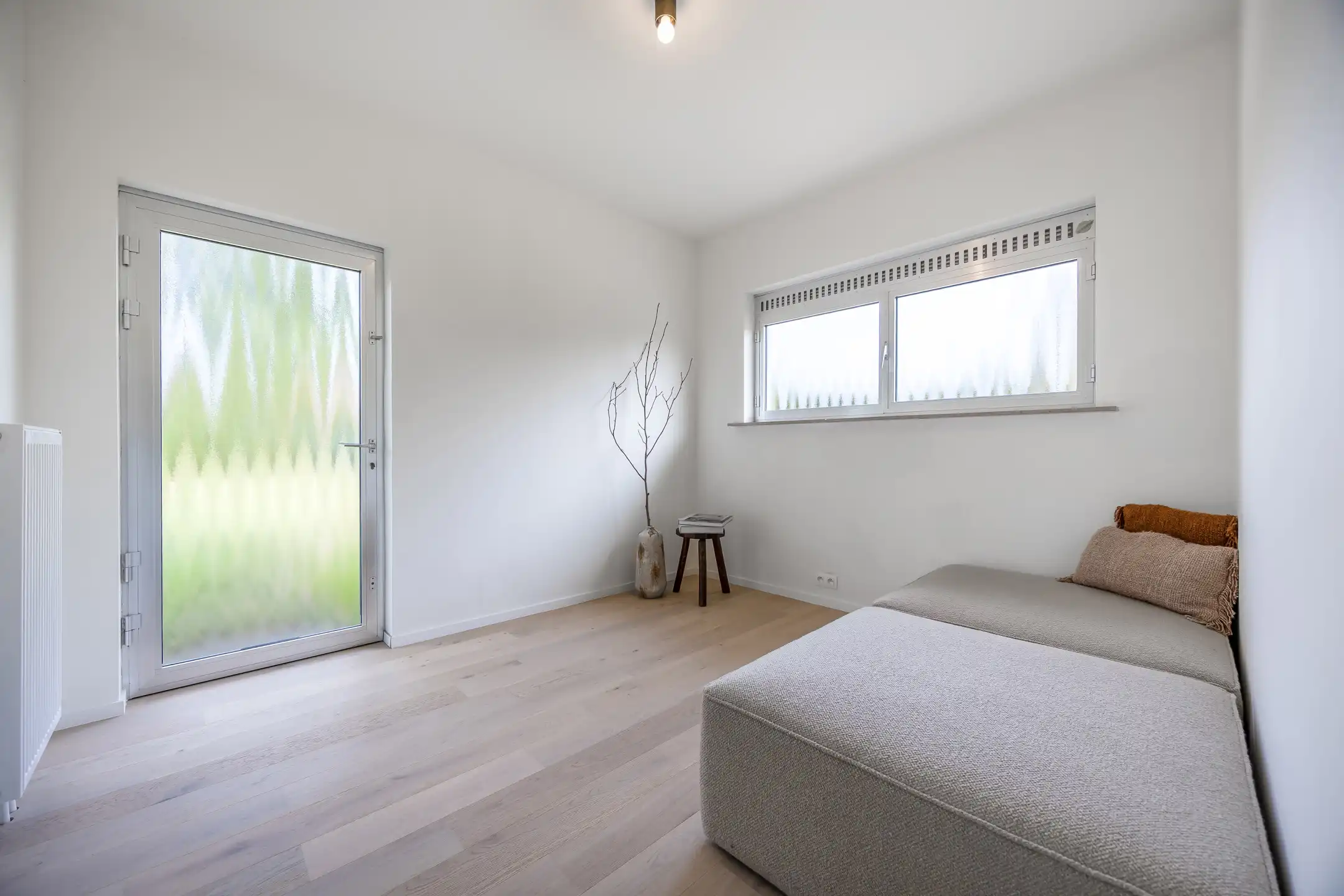 Stijlvol gerenoveerde woning in charmante Bloemenwijk foto 22