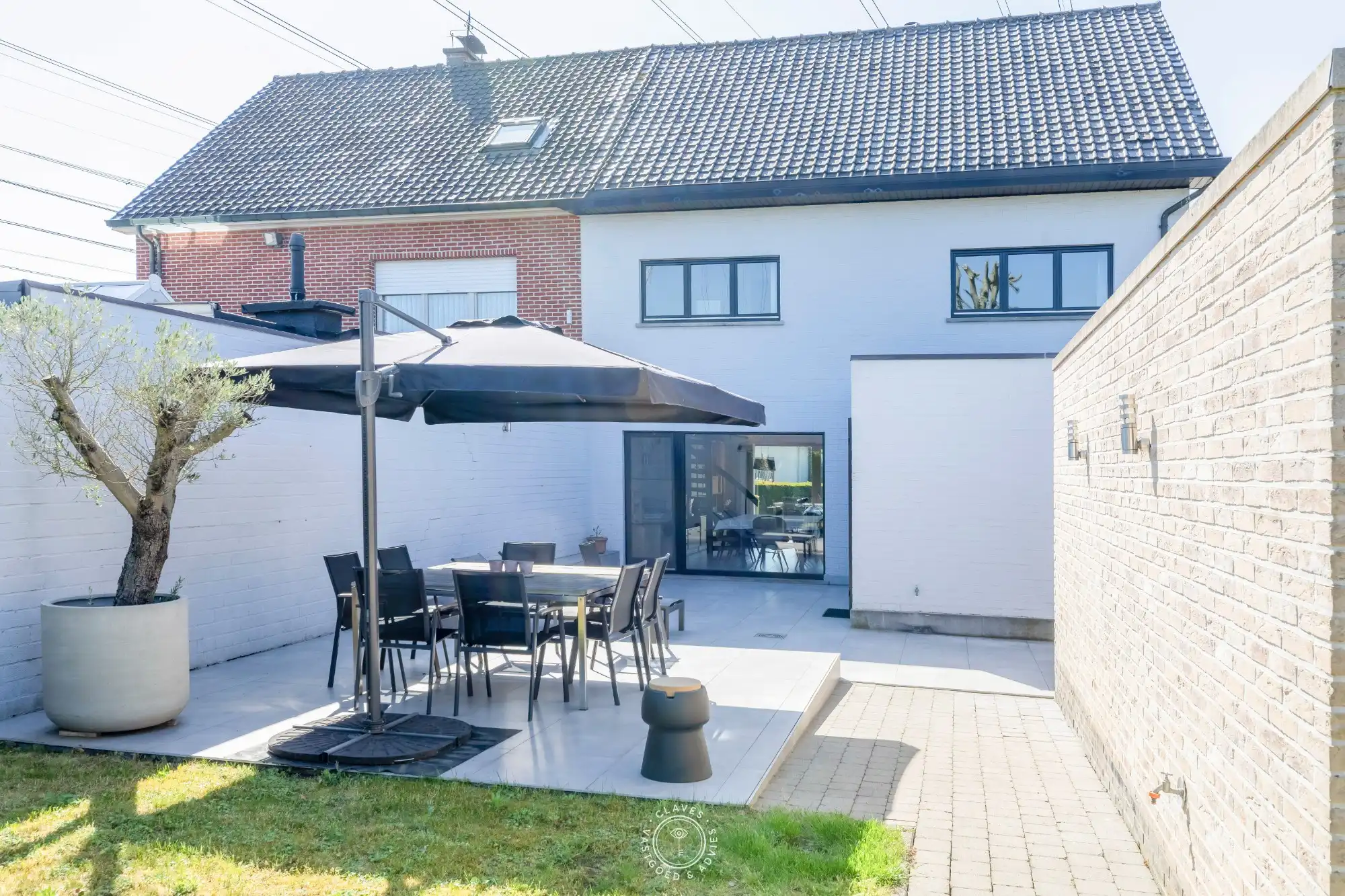 Ruime halfopen bebouwing met weiland op 6029 m² foto 11