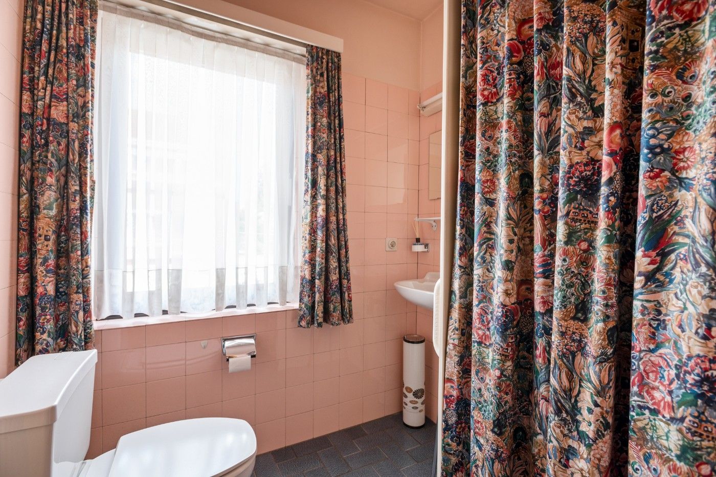 Top gelegen, grote woning met gigantische inpandige garage en diepe tuin in centrum Kapellen foto 9