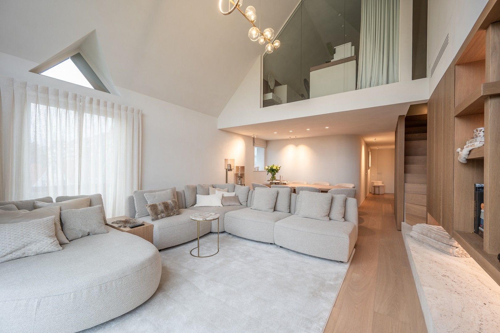 Prachtig gerenoveerd hoekappartement van 164 m2 met fantastisch open zicht op de Approach Golf in het Zoute. foto 7