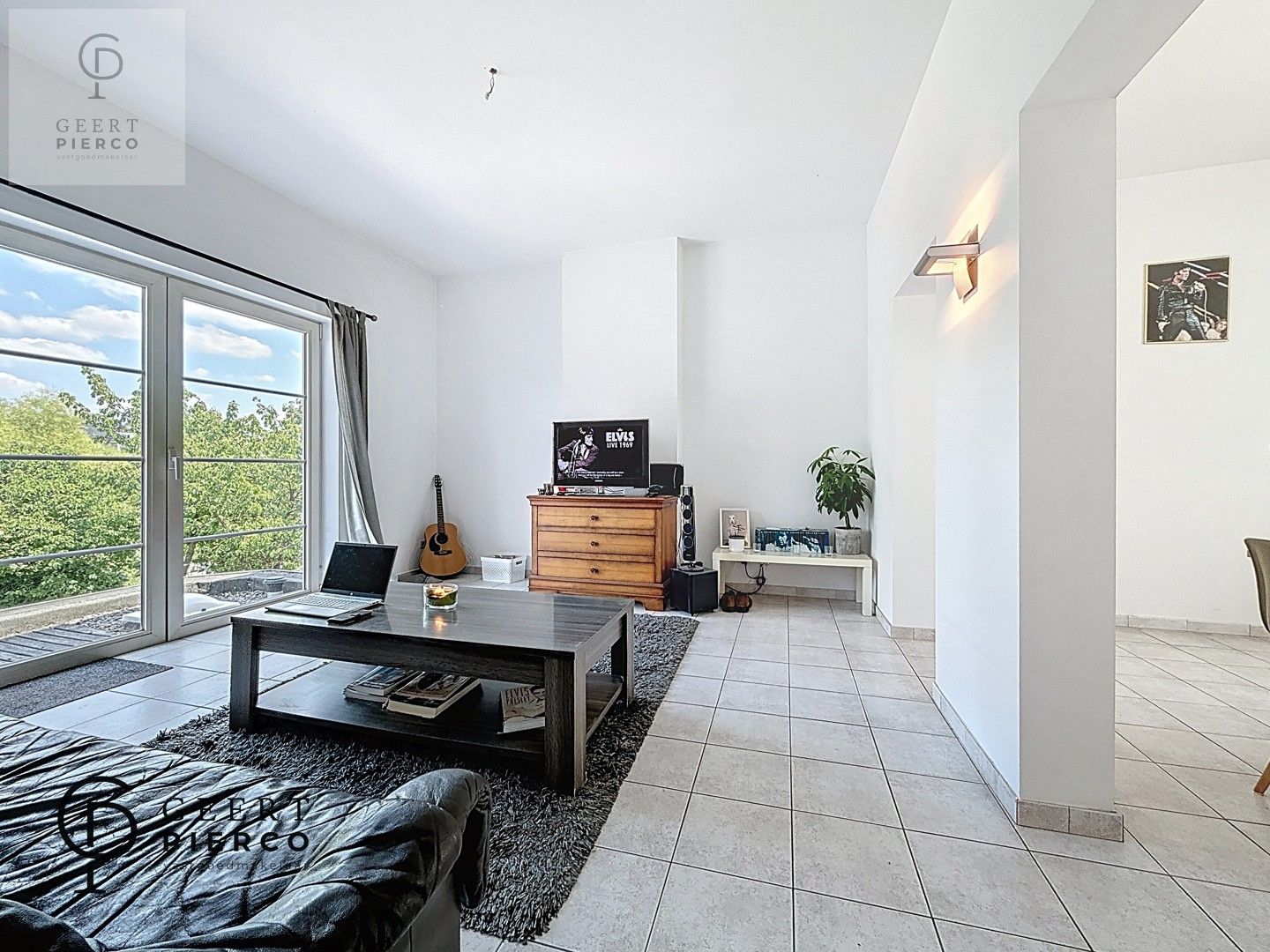 Knap gerenoveerd appartementsgebouw foto 22