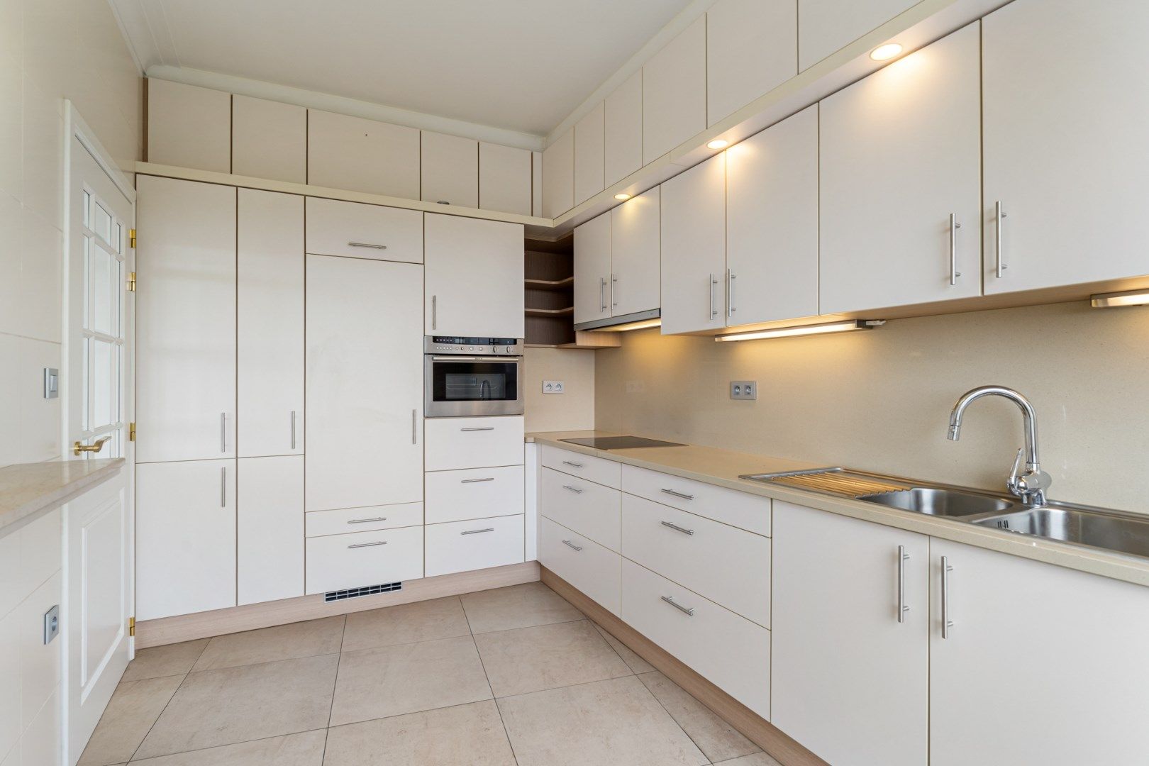 App., 94 m², 2 slpk, 2 terrassen, garagebox, Centrum foto 10