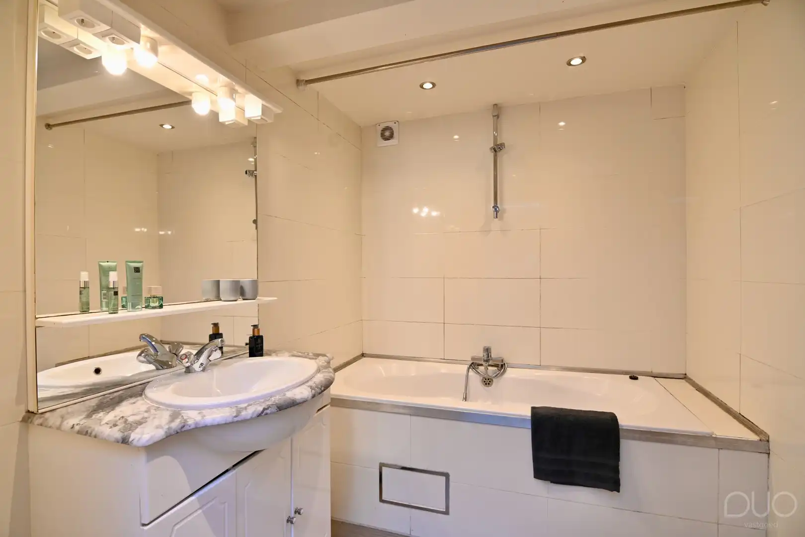 Instapklare rijwoning met west geörienteerde buitenruimte foto 12