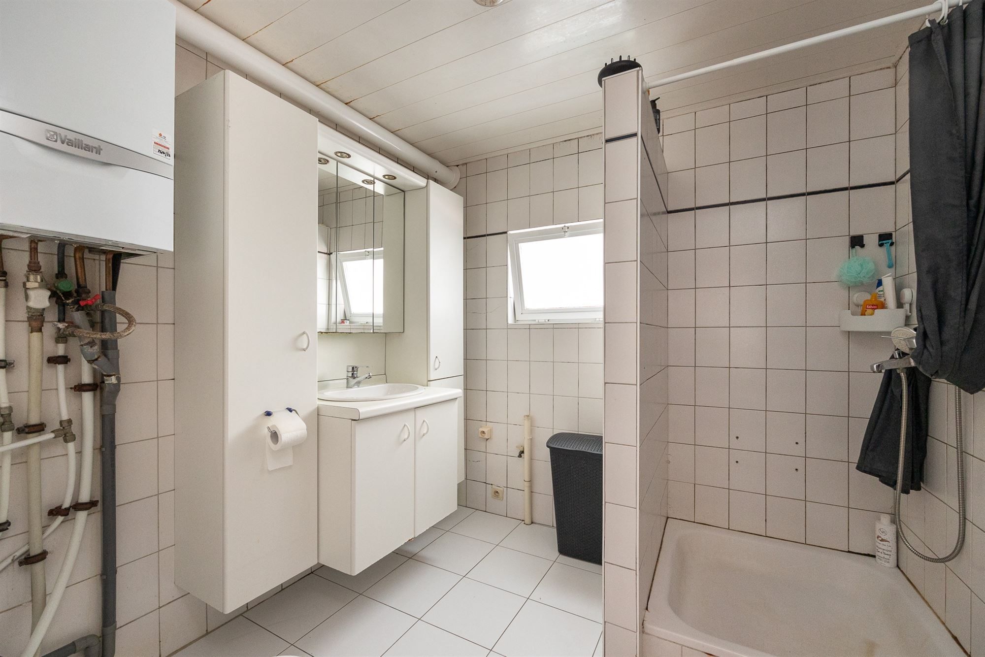 Gezinswoning met vier slaapkamers en tuin foto 11