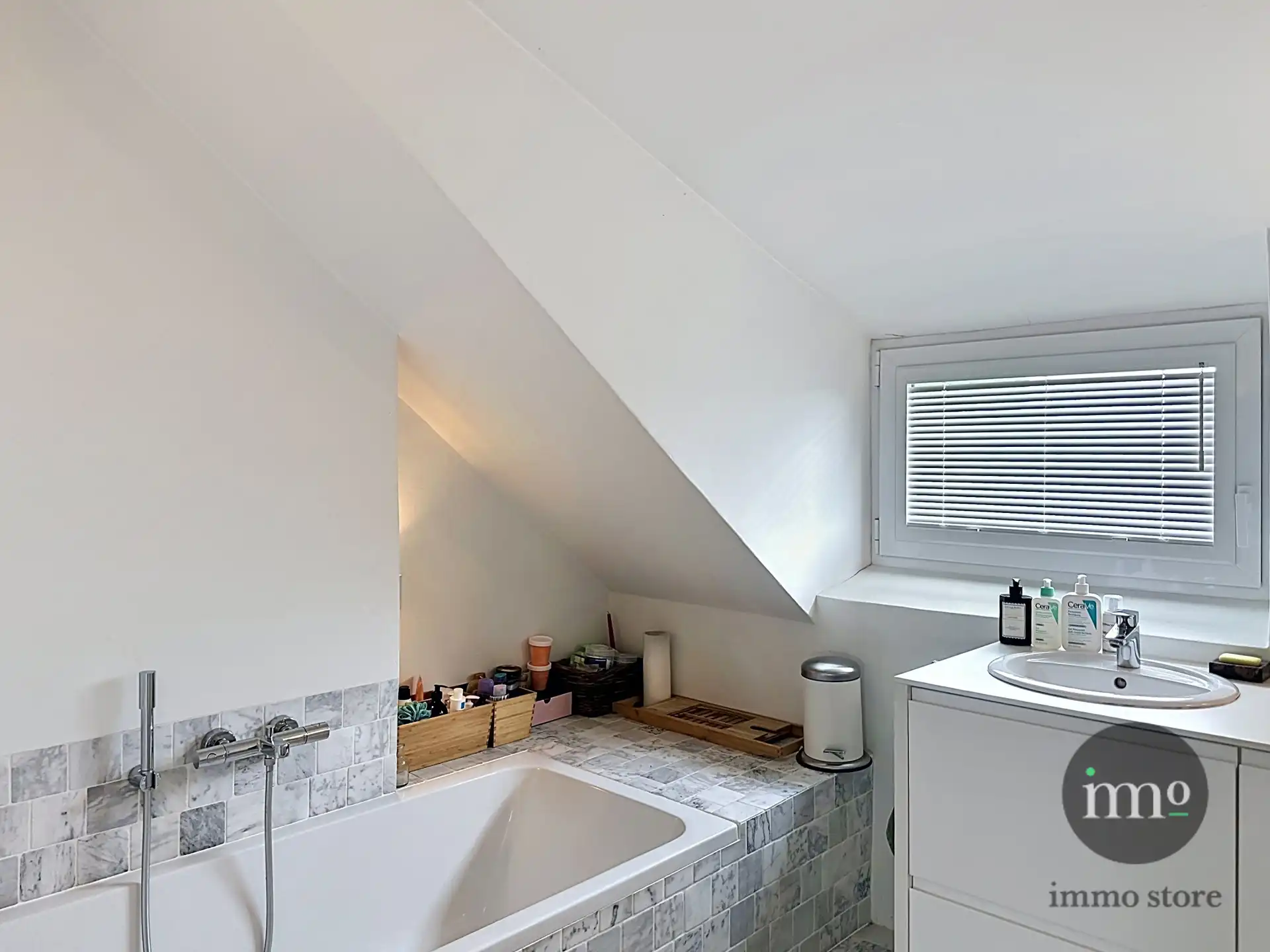 Stijlvol wonen in een uitzonderlijk groene setting foto 27