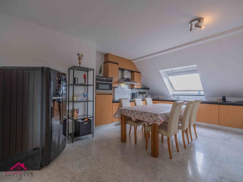 Ruim en gezellig appartement vlakbij het centrum foto 16