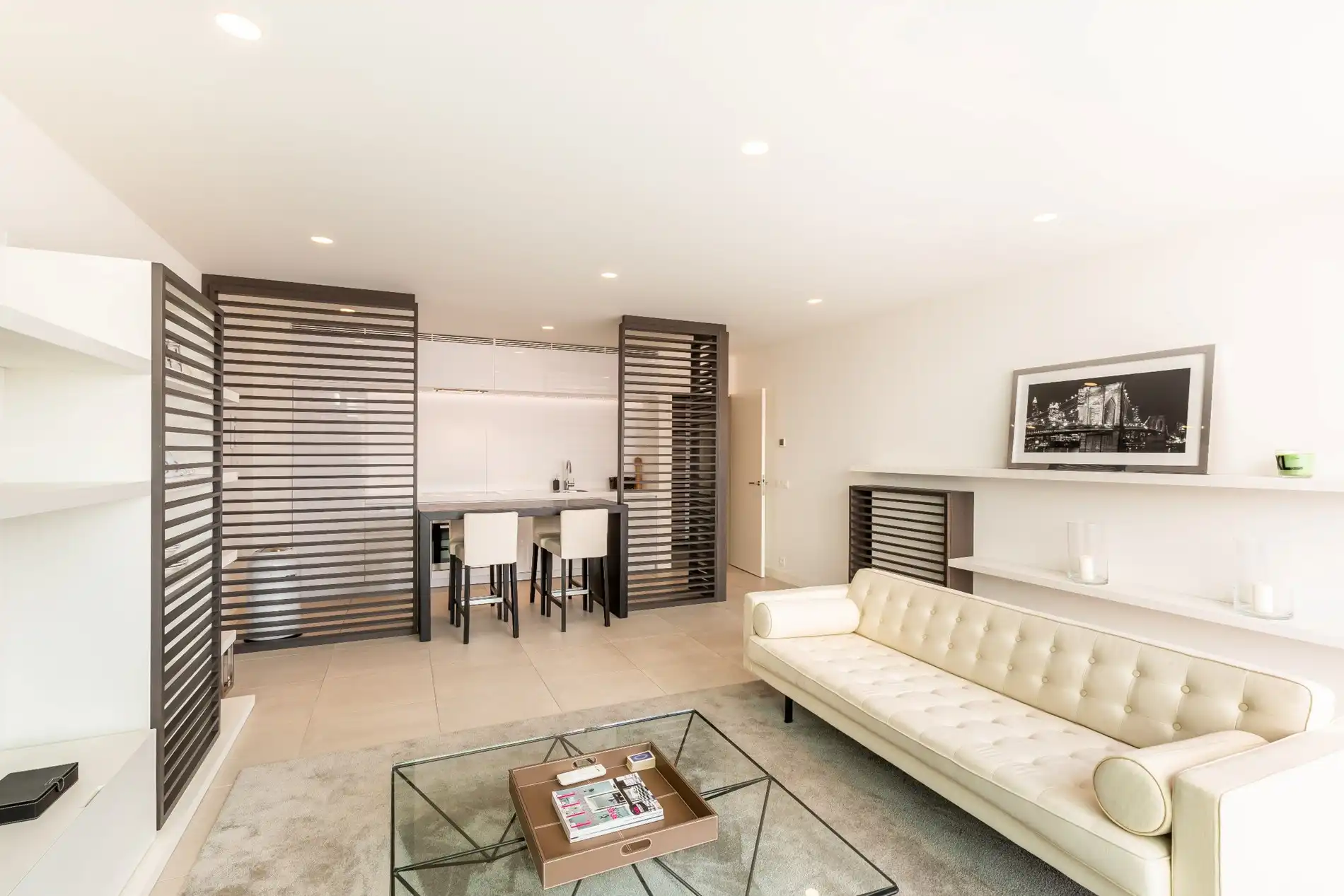 Prachtig afgewerkt en bemeubeld appartement met terras foto 3