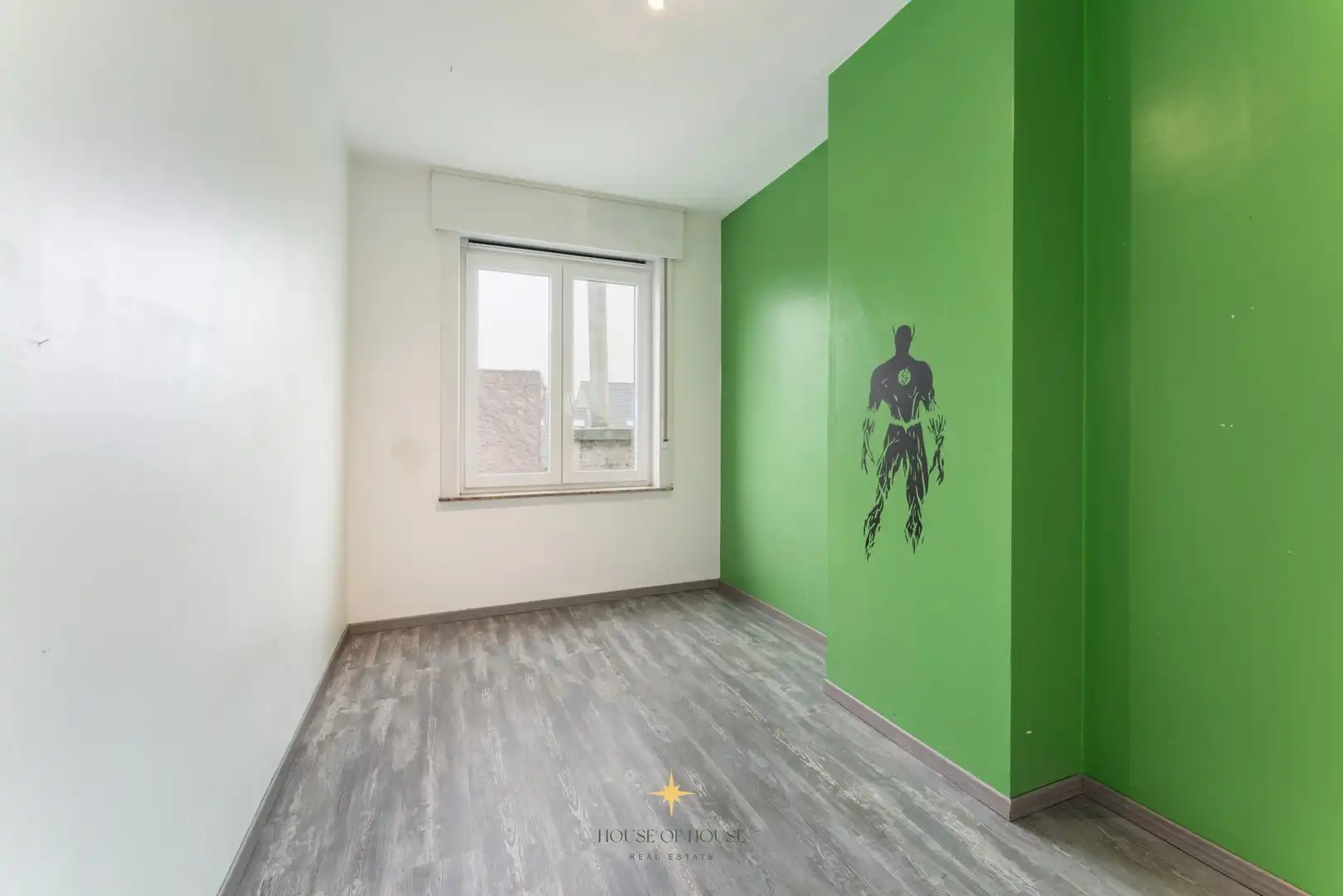 Ruime woning met garage én achterligggende loods foto 14