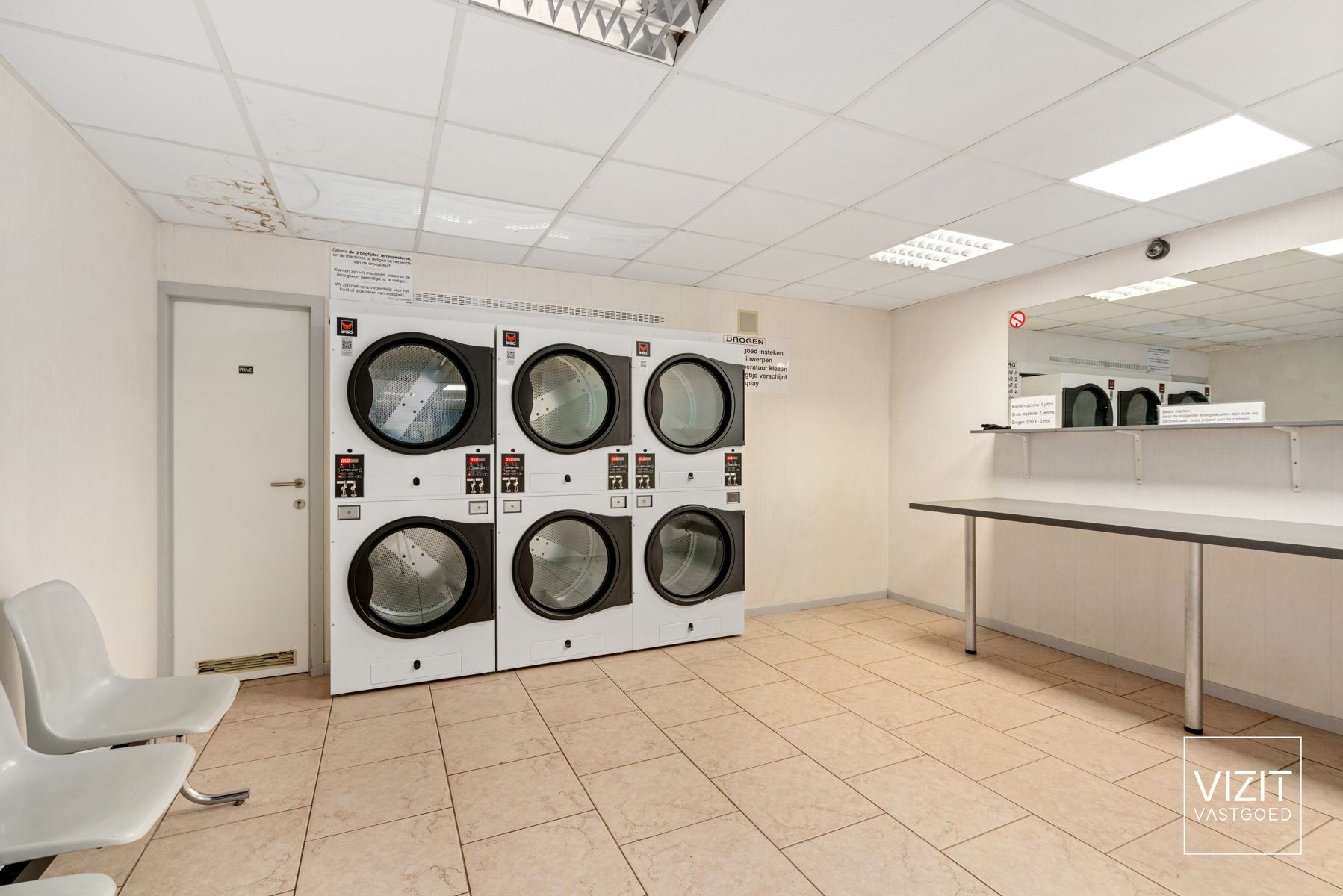 Handelsgelijkvloers met casco duplex woonruimte – centrum Erembodegem foto 3