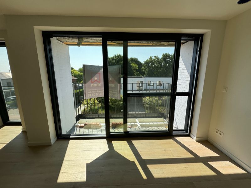 Nieuw luxe app 2e VD, 2 slpk met terras, carport & zonnepanelen foto 4