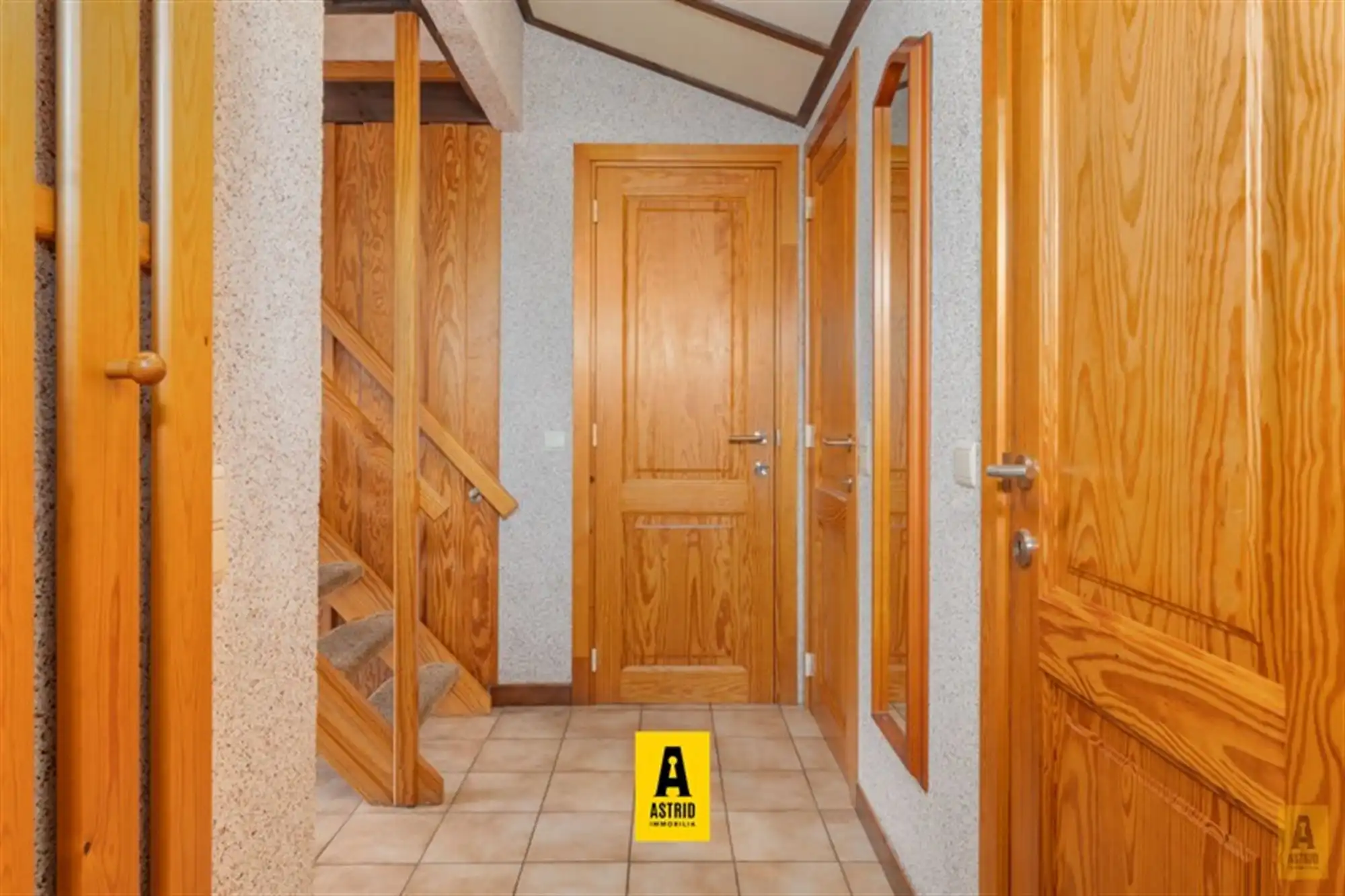 Instapklaar vakantiehuisje (3 slpks) met parkeerplaats vlakbij zee! foto 12