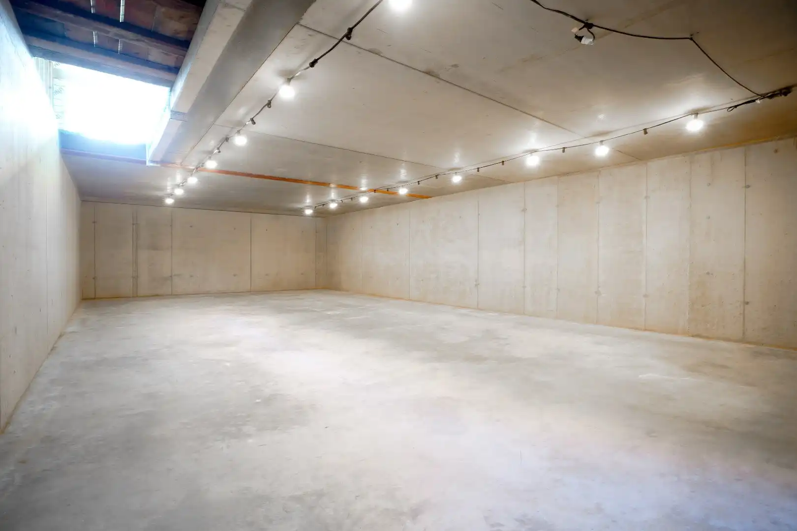 Unieke casco woning op 2ha grond.  foto 15