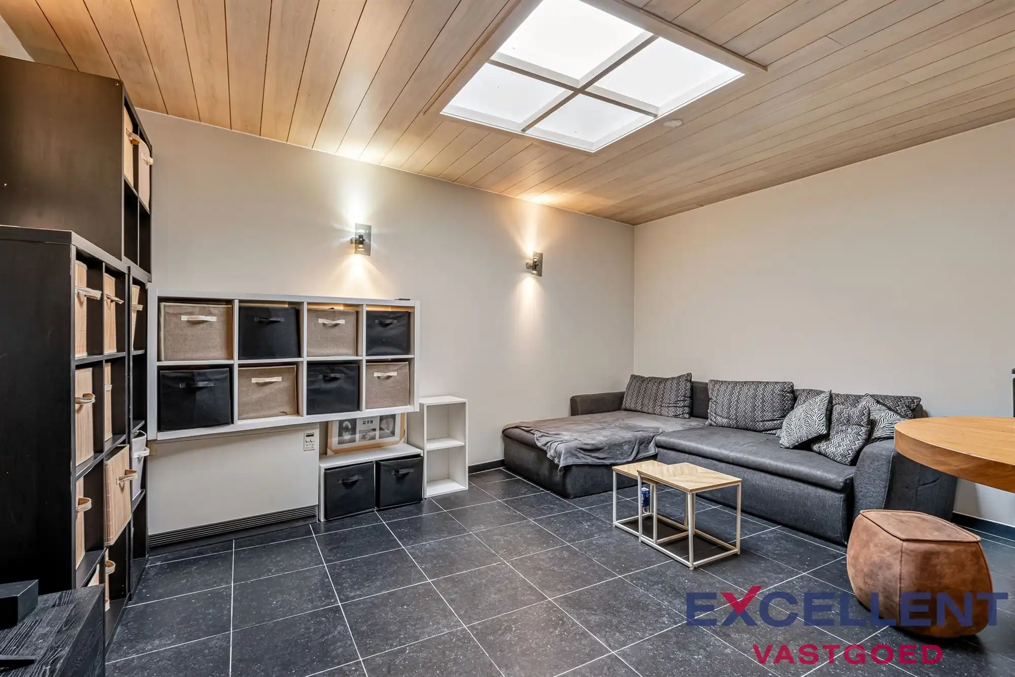 Gelijkvloerse handelsruimte met studio centrum Deinze te koop foto 13