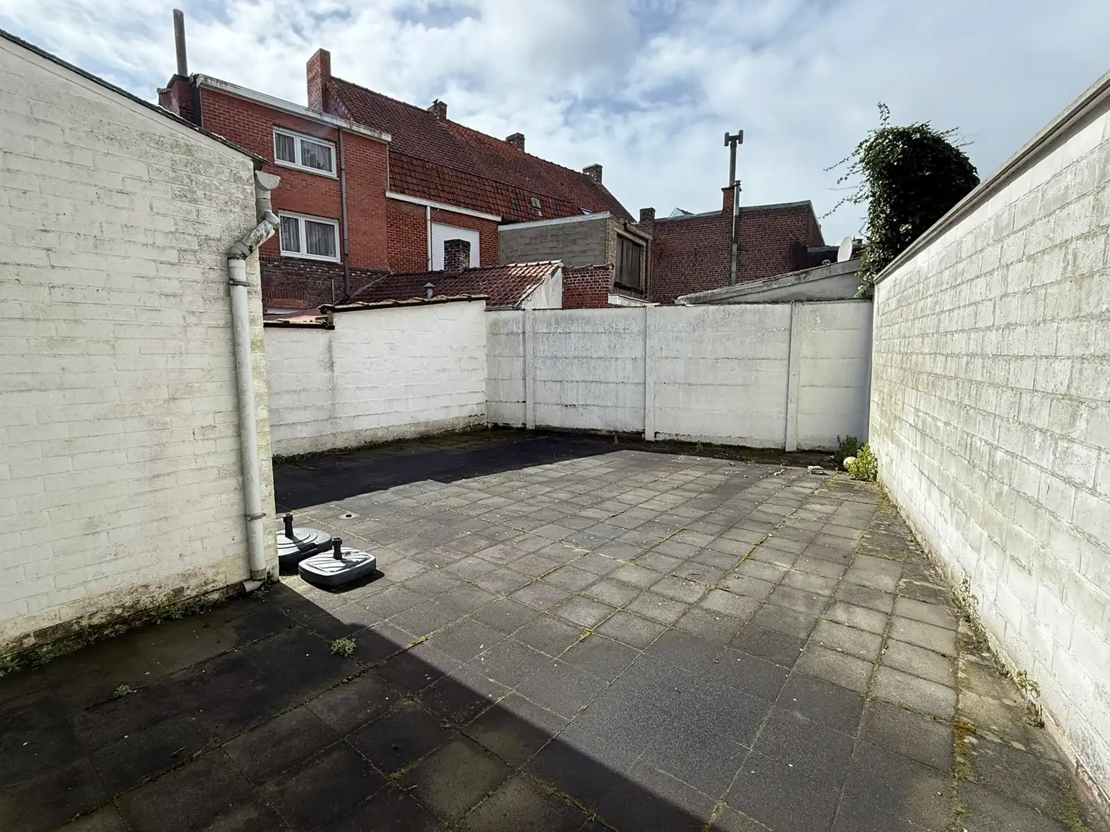 Zeer centraal gelegen polyvalent handelspand bestaande uit winkelruimte/kantoorruimte  foto 12