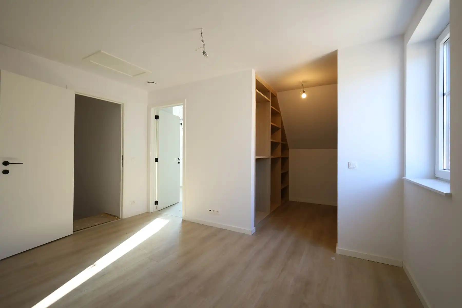 Laatste kansen: Mooi volledig afgewerkte, instapklare nieuwbouwwoning aan 6% BTW foto 13