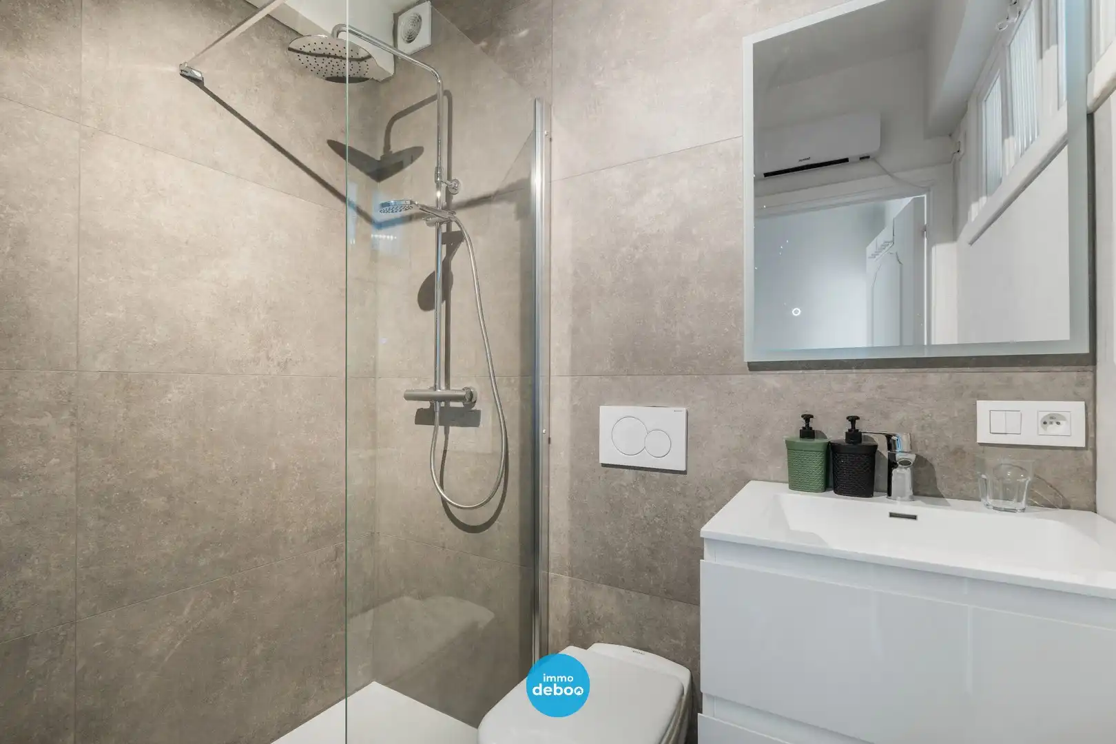 Centraal gelegen instapklaar appartement foto 10