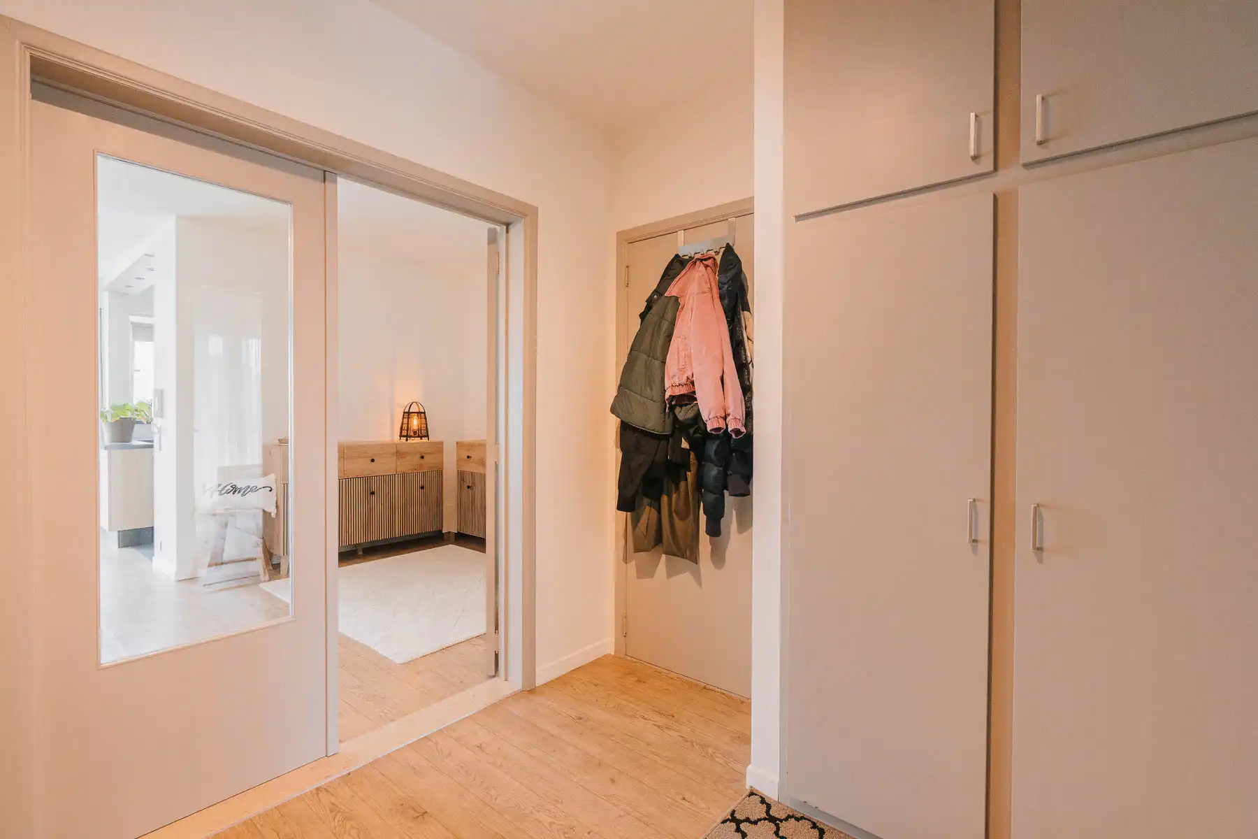 Instapklaar energiezuinig 2-slpk appartement met garagebox foto 3