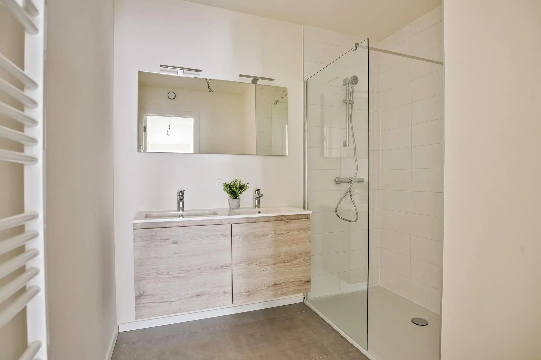 Dakappartement in centrum Staden met twee slaapkamers! foto 8
