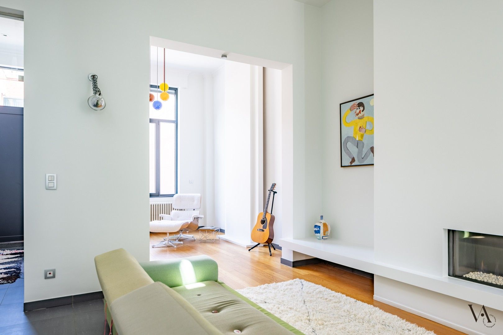 Exclusieve gerenoveerde burgerwoning met overvloedige lichtinval en uniek stadstuintje foto 2