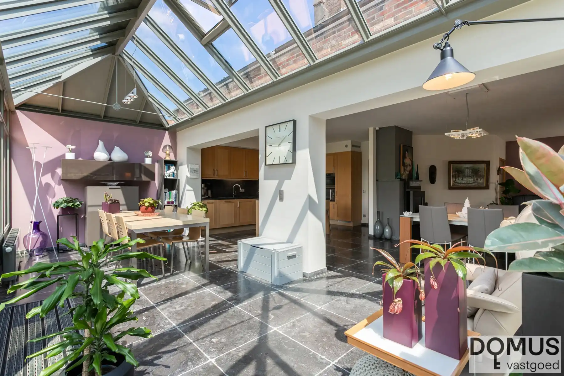 Instapklare 3-gevelwoning op topligging foto 12