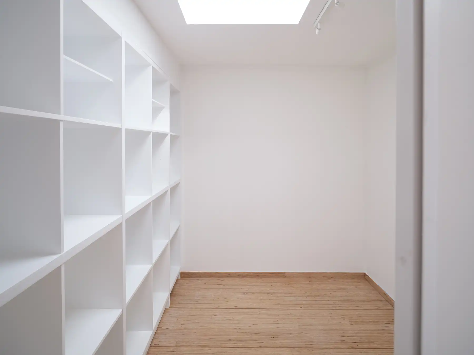 Architecturale woning in een rustige residentiële buurt  foto 13
