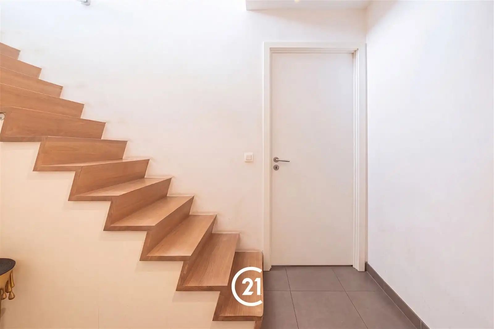 Instapklare woning met tuin op toplocatie in Gent. foto 12