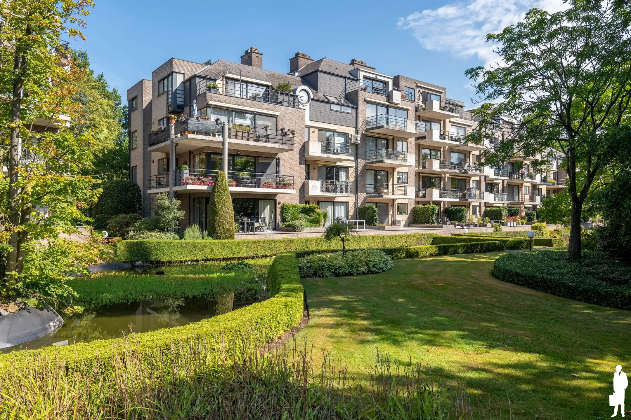 Riant appartement van 196 m² met prachtig zuidterras foto {{pictureIndex}}