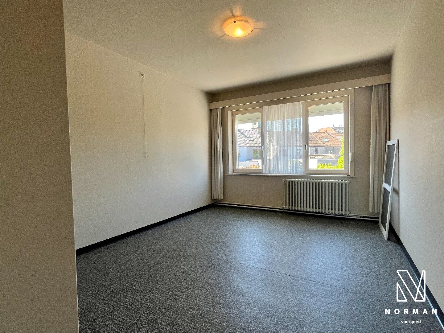 Ruime woning met 5 slks, garage in het centrum van Kuurne foto 11