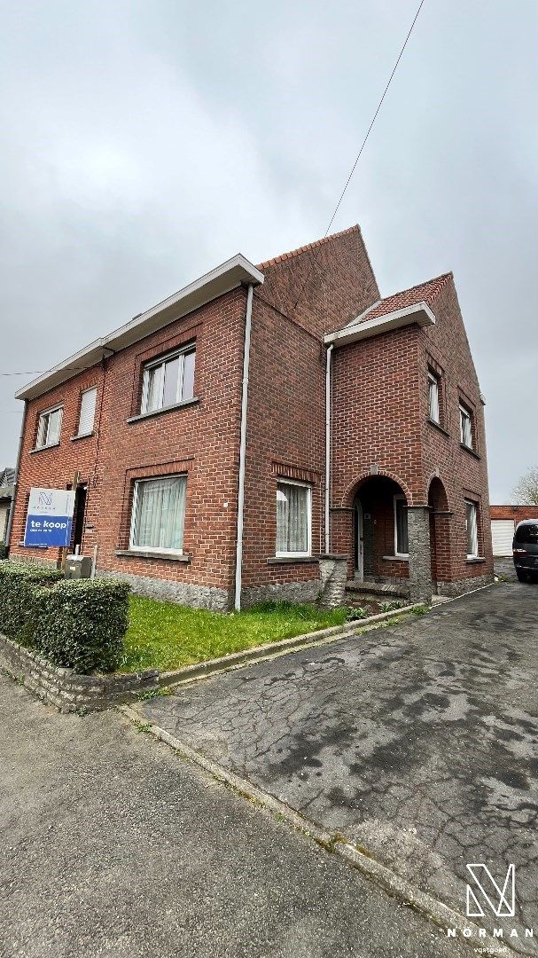 Sterke woning met mogelijks 5 kamers, 2 garages op 473 m² foto 2