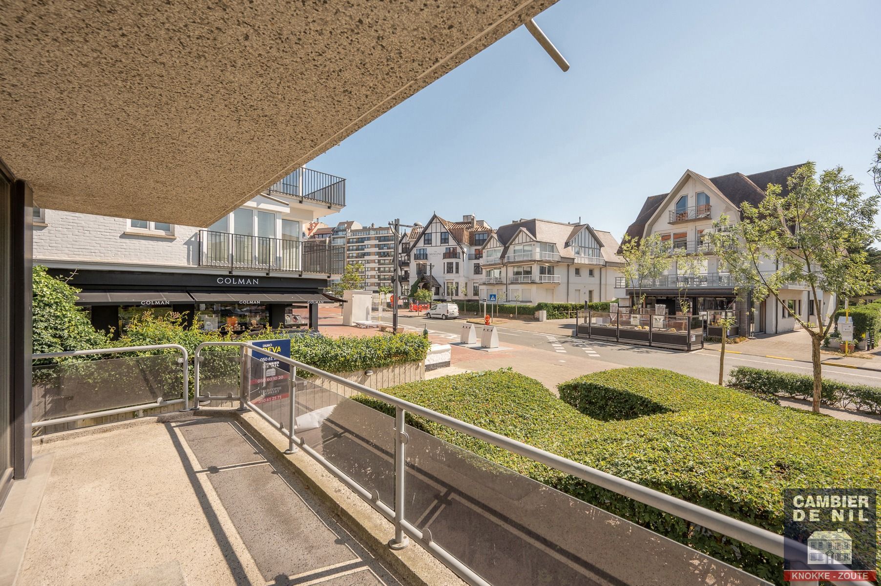 Gemeubeld hoekappartement nabij het Albertplein  foto 2