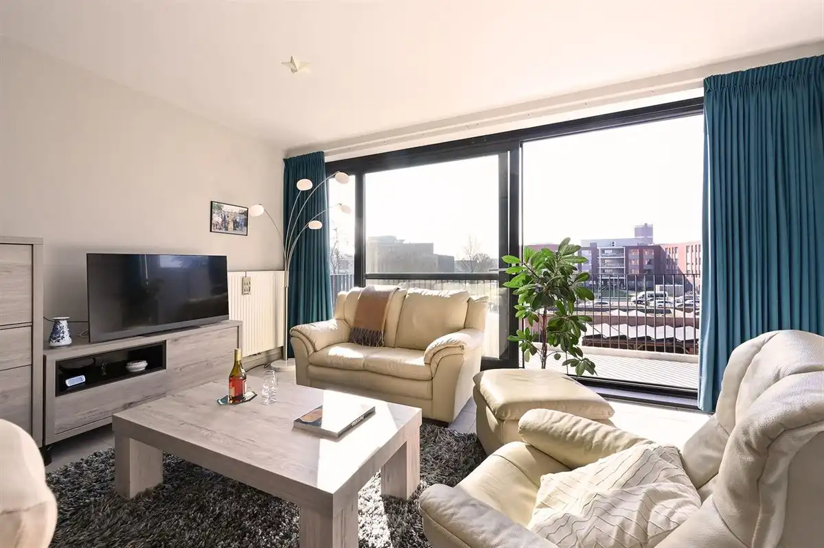 Centraal gelegen appartement met leuk terras foto 5