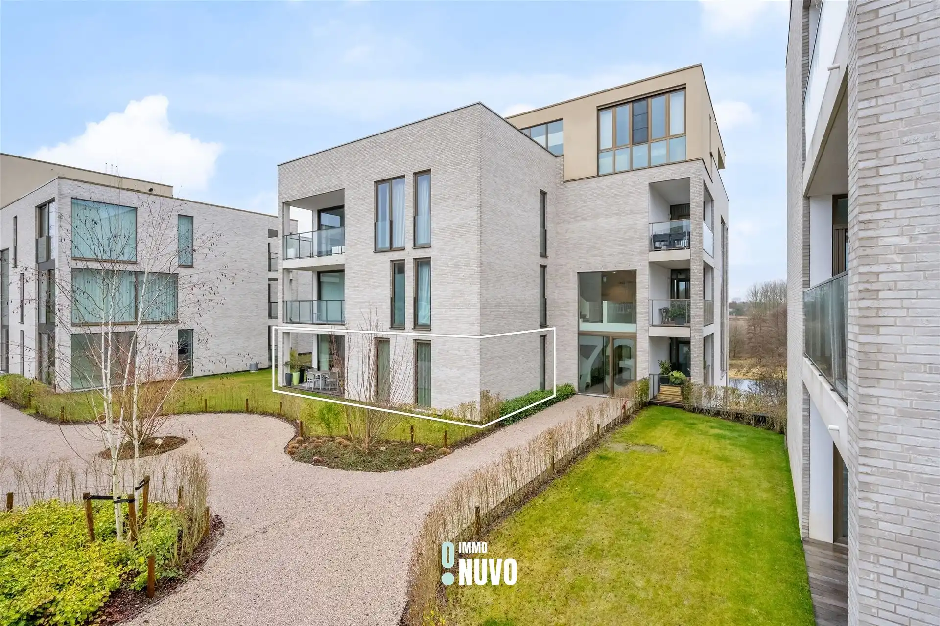 nieuwbouw appartement foto {{pictureIndex}}