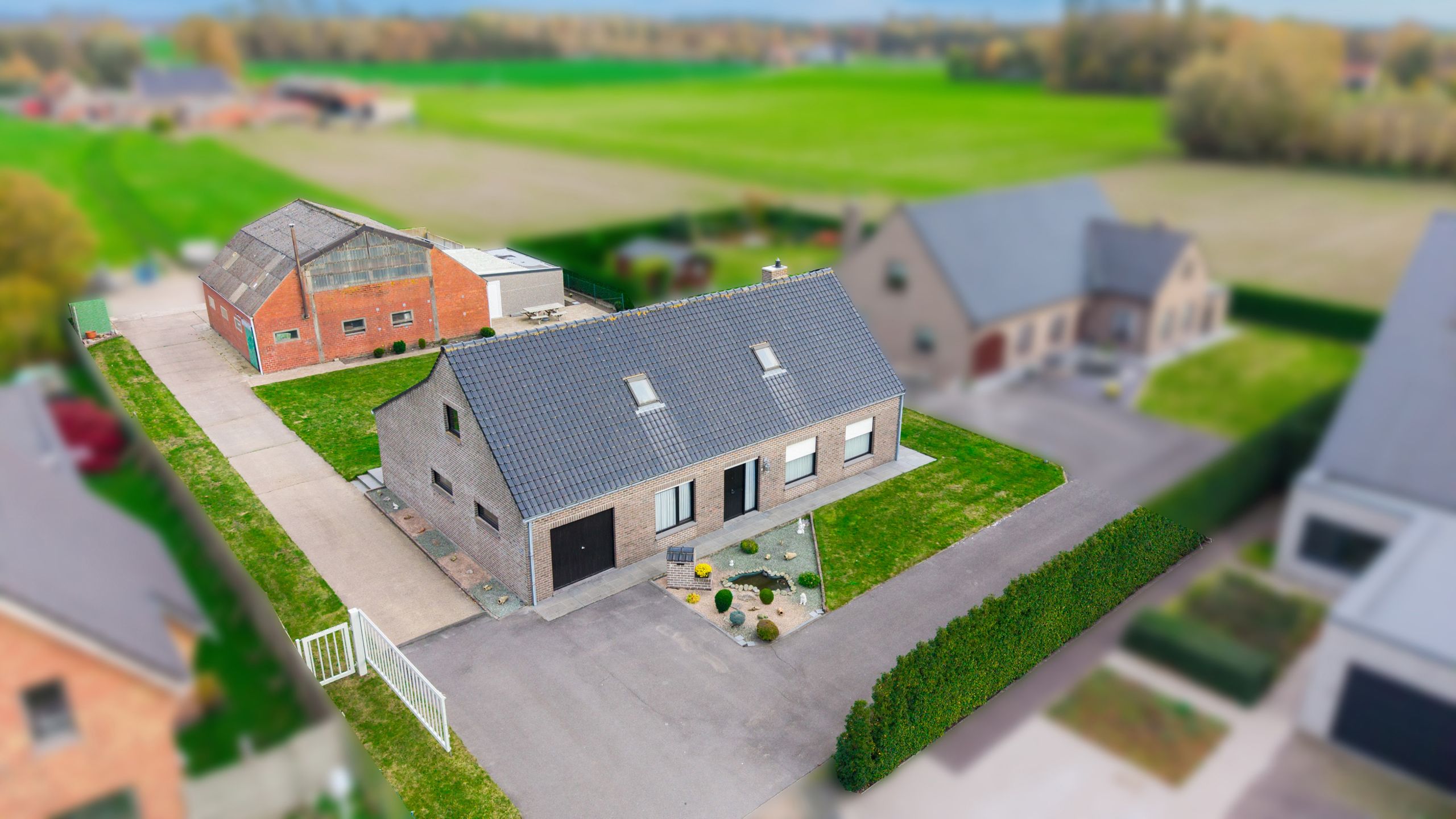 Hoofdfoto van de publicatie: Villa&Atelier OPENHUIZENDAG 29/11: 11u-16u & 30/11: 14u-16u