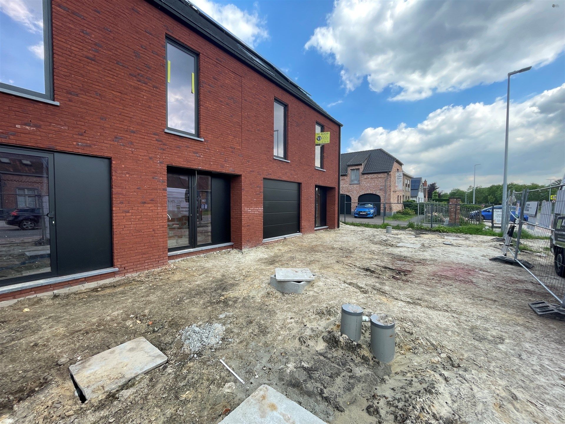 Half open bebouwing op 768m² lot 2 foto 2