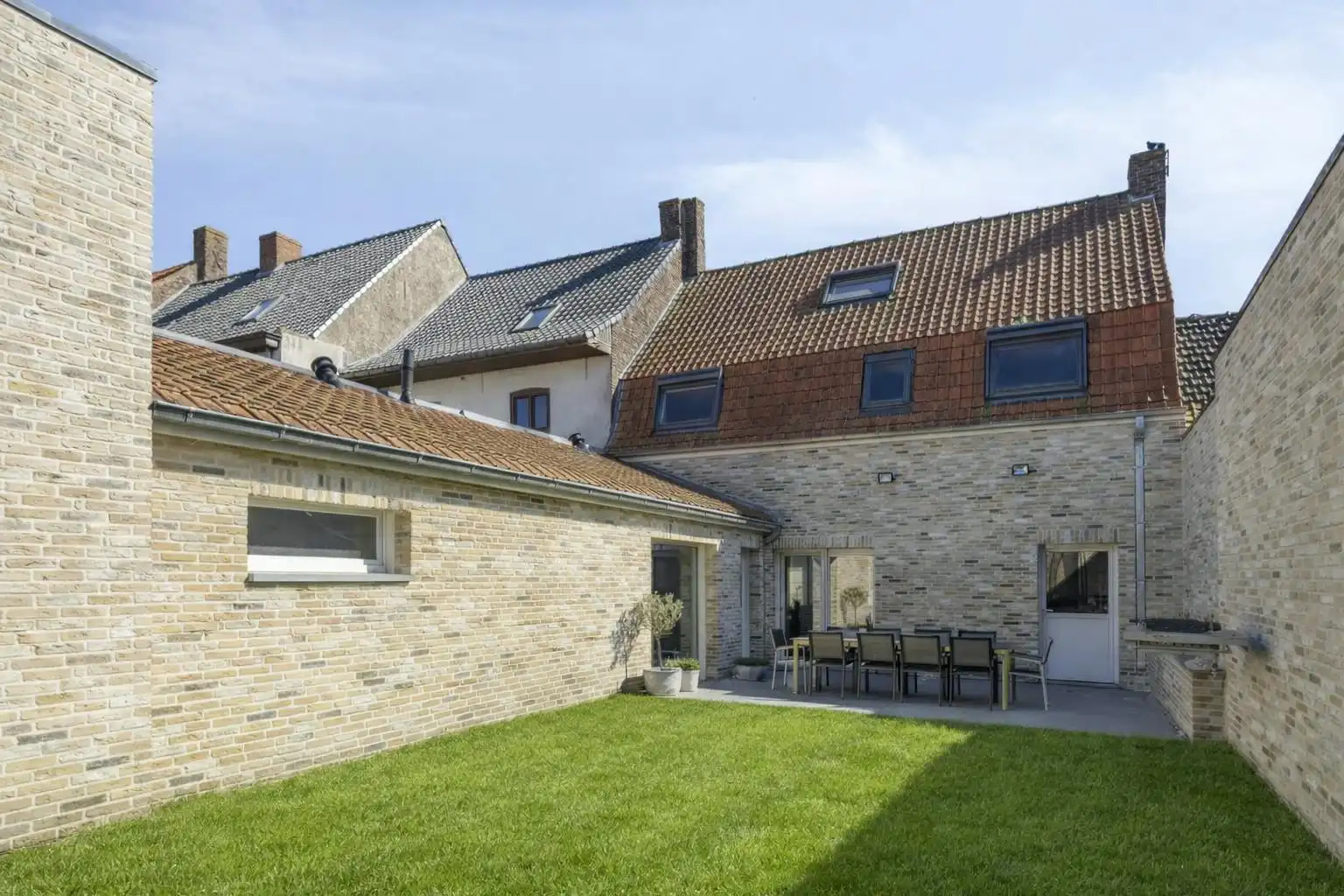 Instapklare woning met 4 slaapkamers en zonnige tuin in Abele foto 21