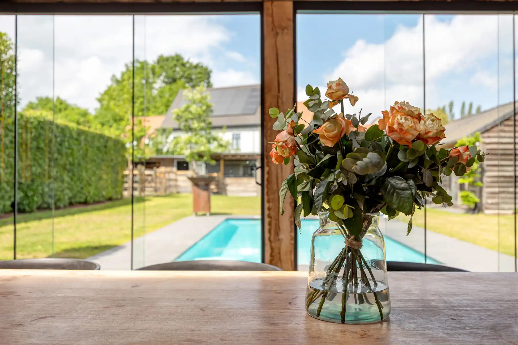 Villa met zwembad en paardenaccomodatie foto 12