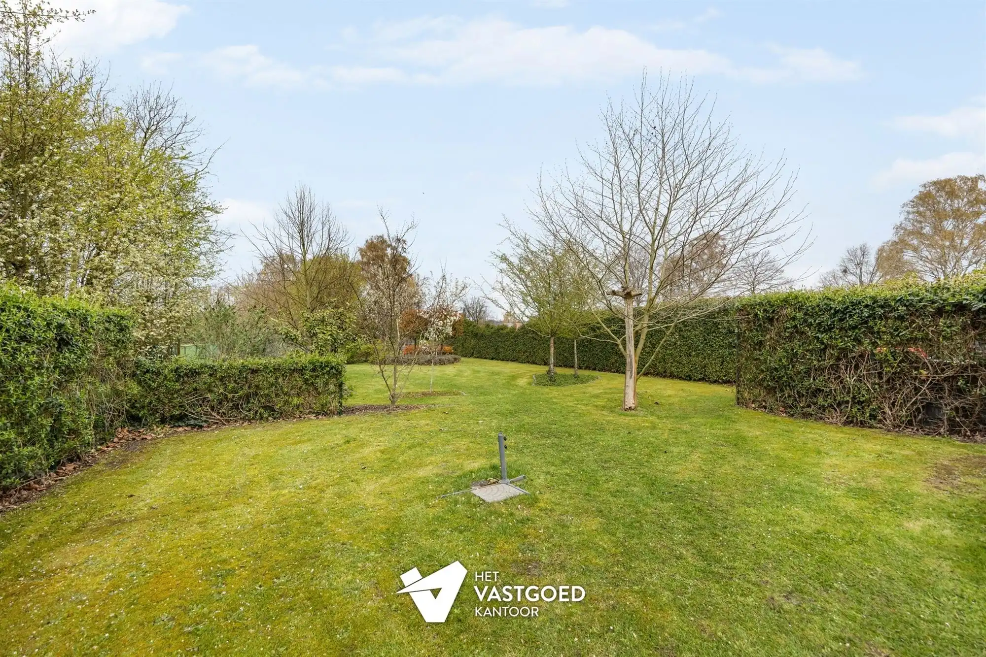 PERFECT ONDERHOUDEN WONING MET 6 SLAAPKAMERS EN WERKHUIS/GARAGE IN GROENE OMGEVING TE VIVERSEL foto 36