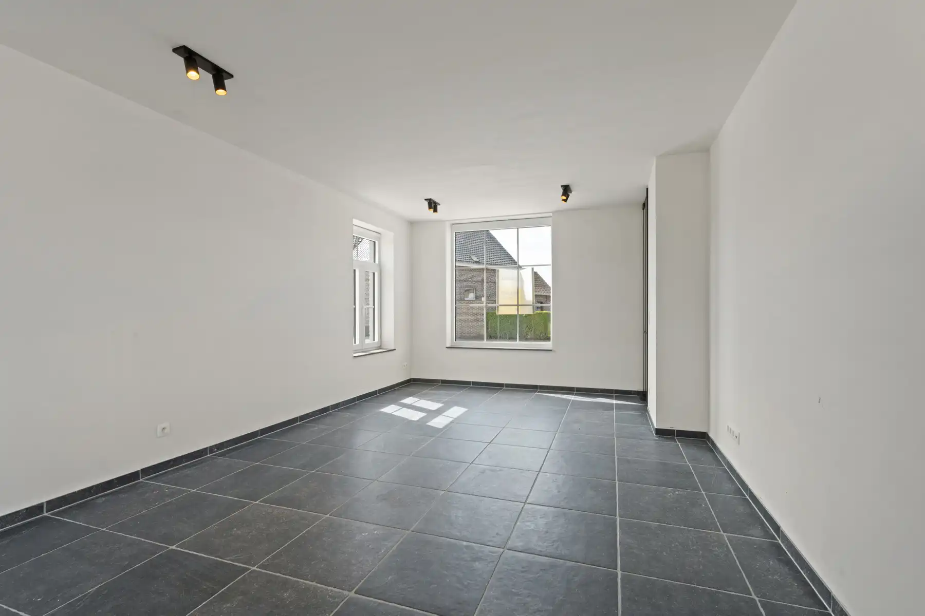 Landelijke, halfopen woning foto 6