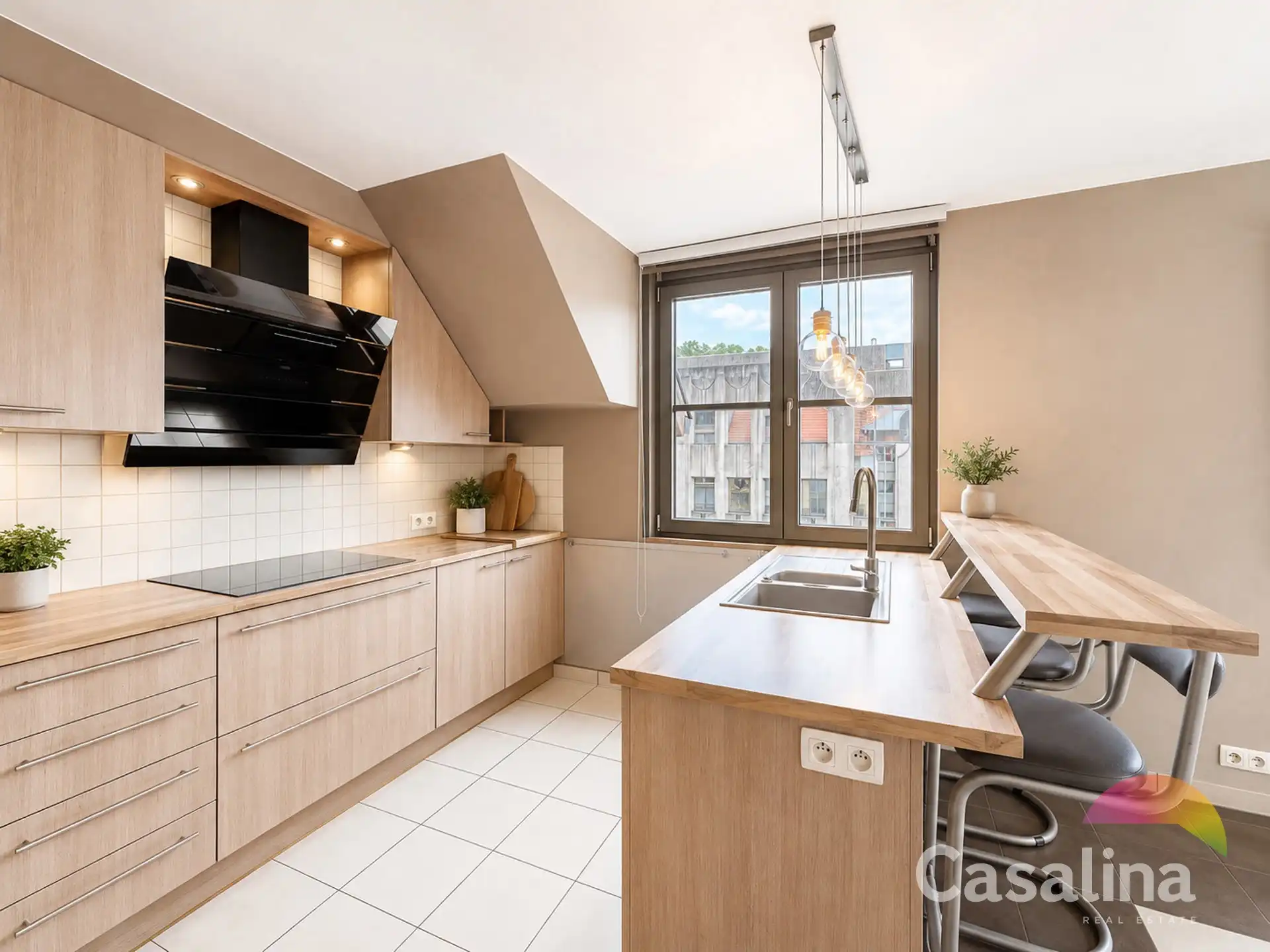 Zuidgericht appartement met 2 slaapkamers, terras en 2 Park. foto 3
