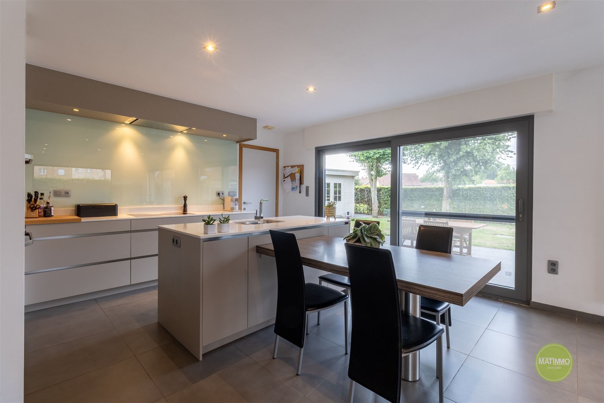 Moderne gezinswoning met zuidgerichte tuin in Olmen foto 8