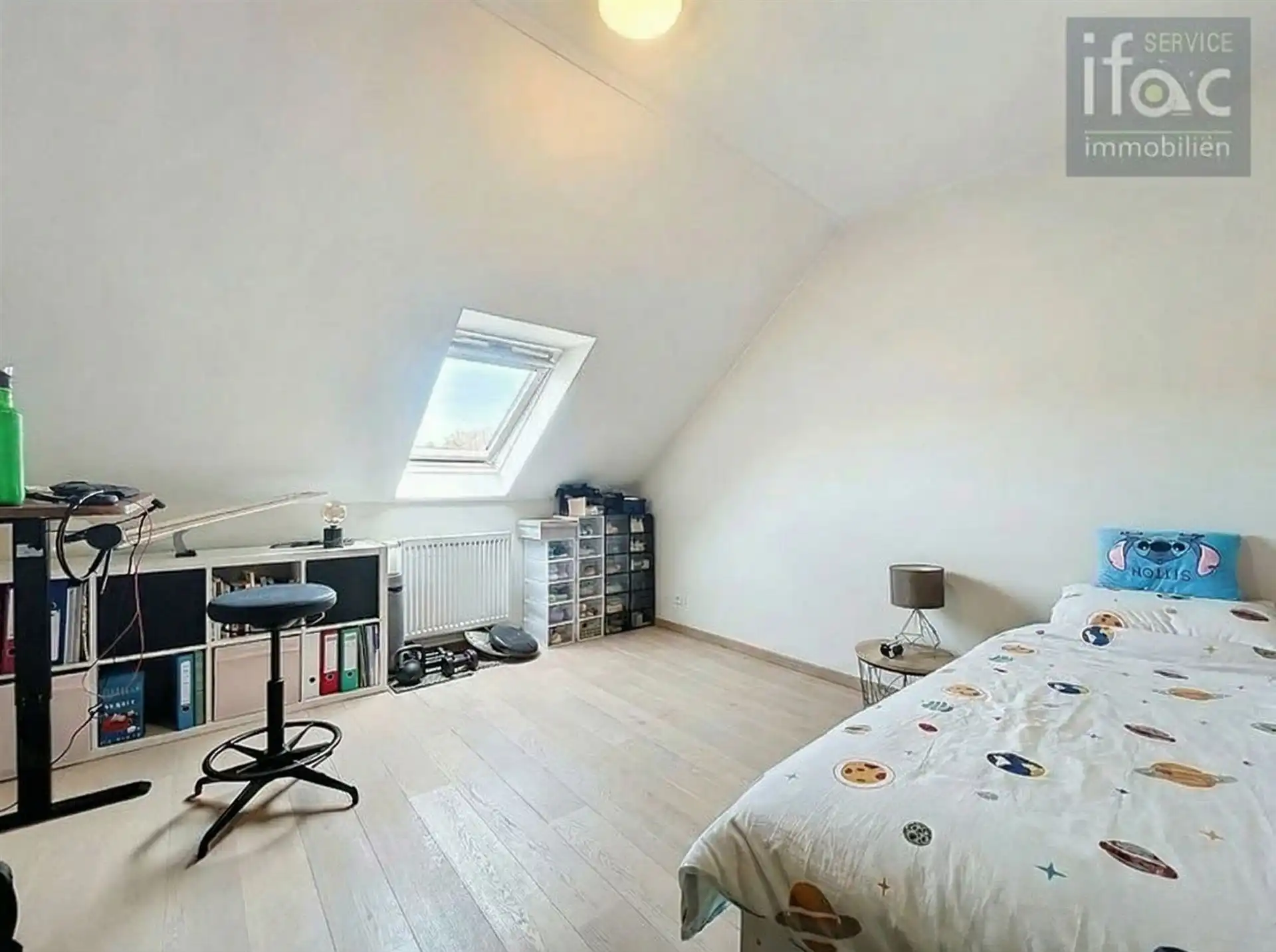 Modern duplexappartement met garage en extra staanplaats foto 8