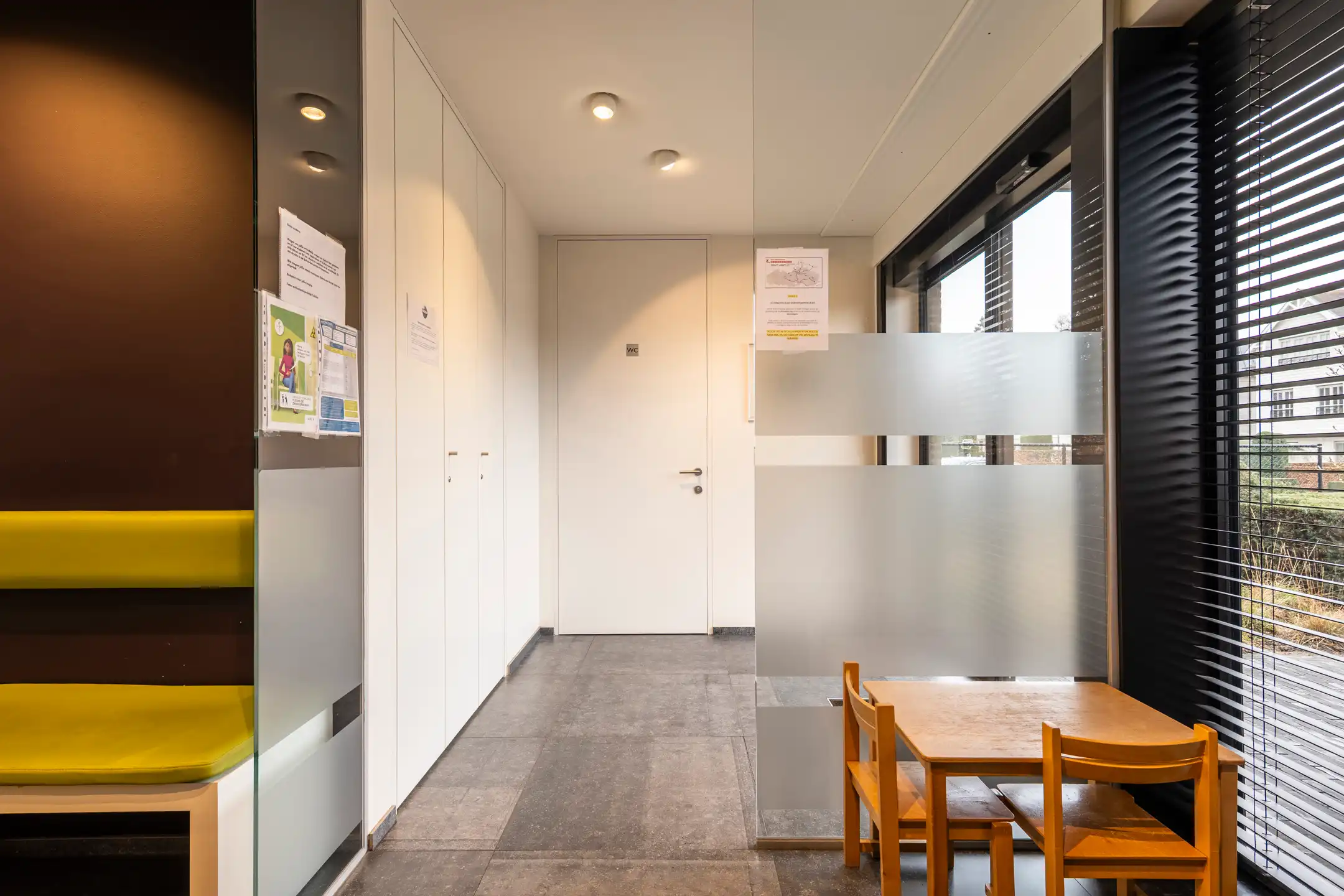 Gelijkvloerse praktijk in Schilde met functionele indeling foto 5