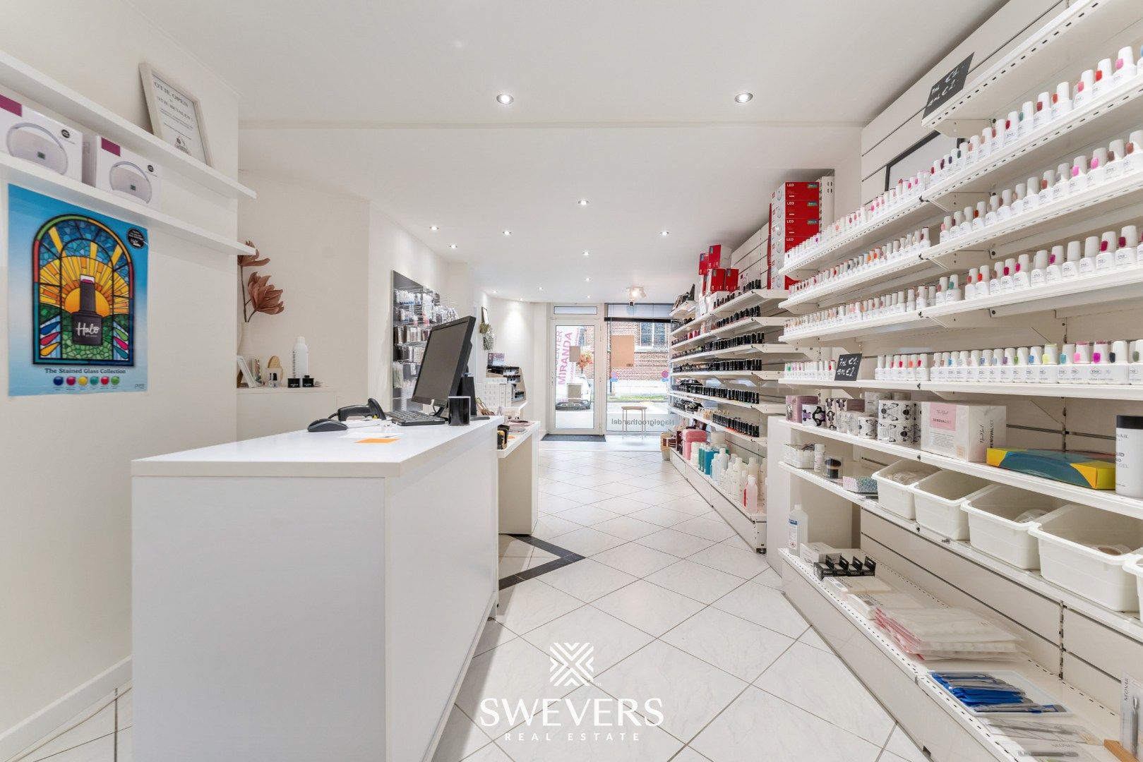 Handelspand met praktische indeling in hartje Tessenderlo foto 2