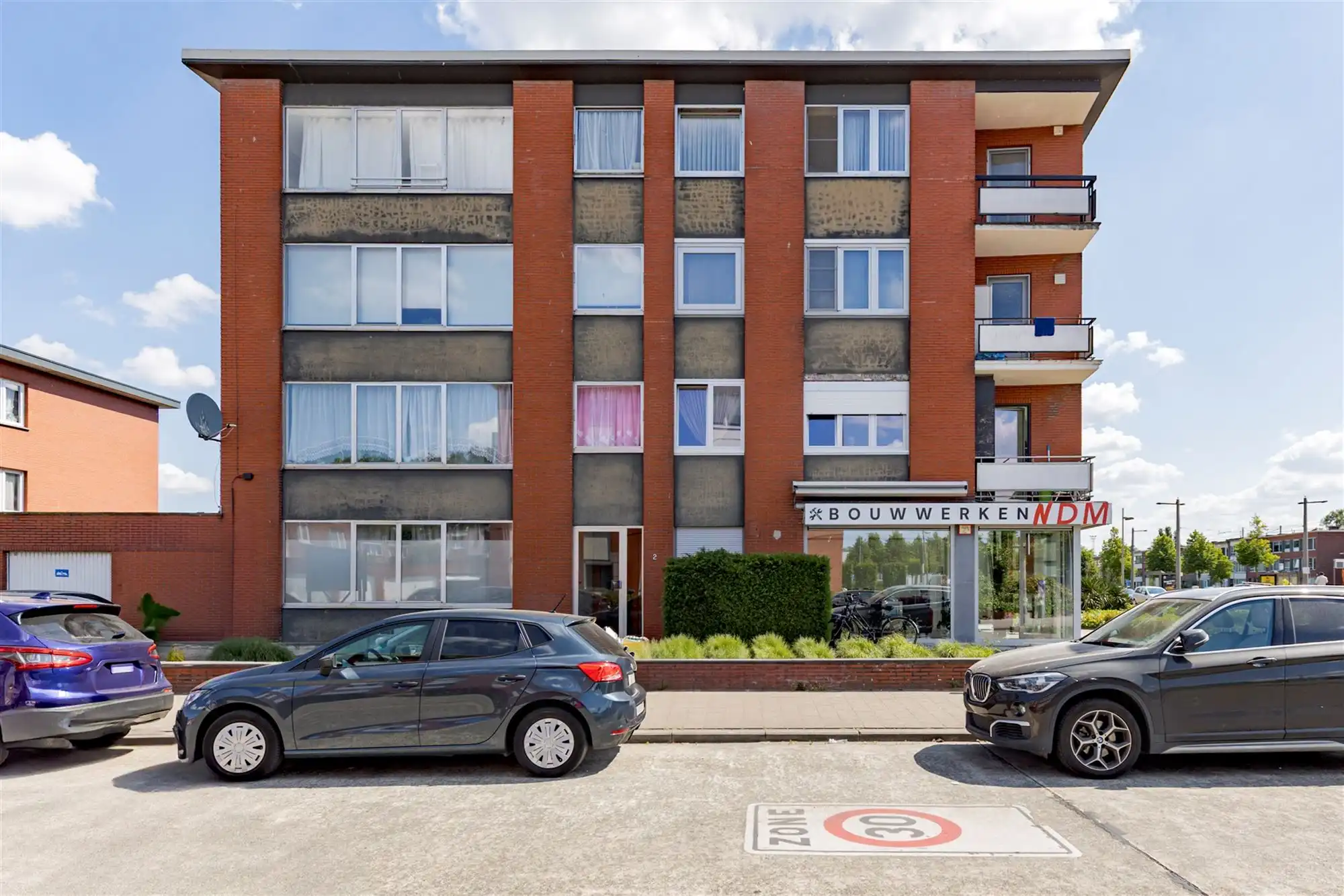 Instapklaar appartement met 2 slaapkamers in een rustige woonwijk te Deurne foto 2