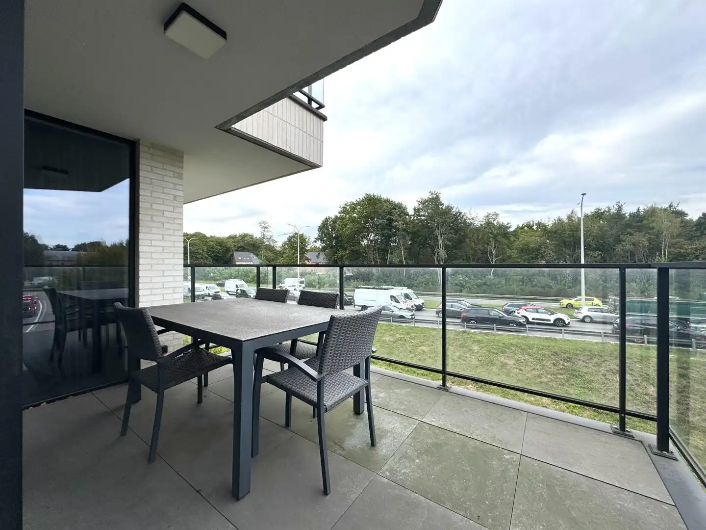 Prachtig bemeubeld appartement met 2 slaapkamers te huur nabij Genk centrum foto 16