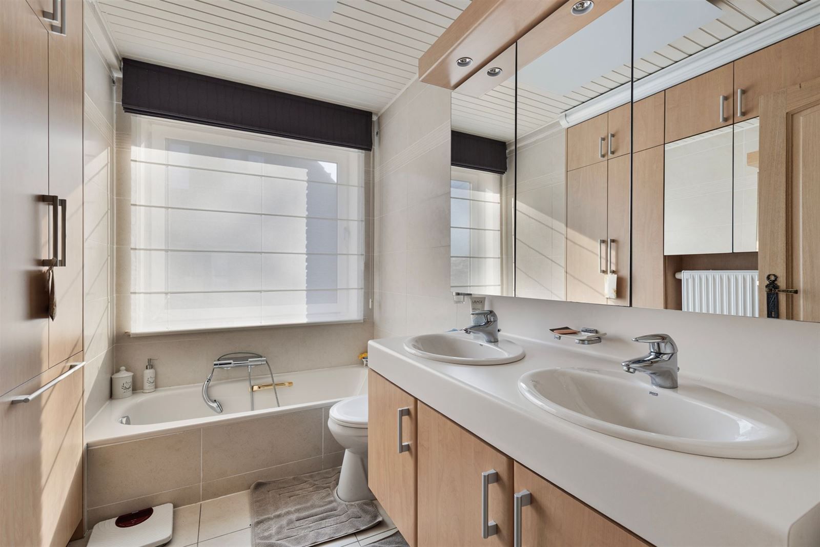 Ruime villa te huur in groene omgeving  foto 16