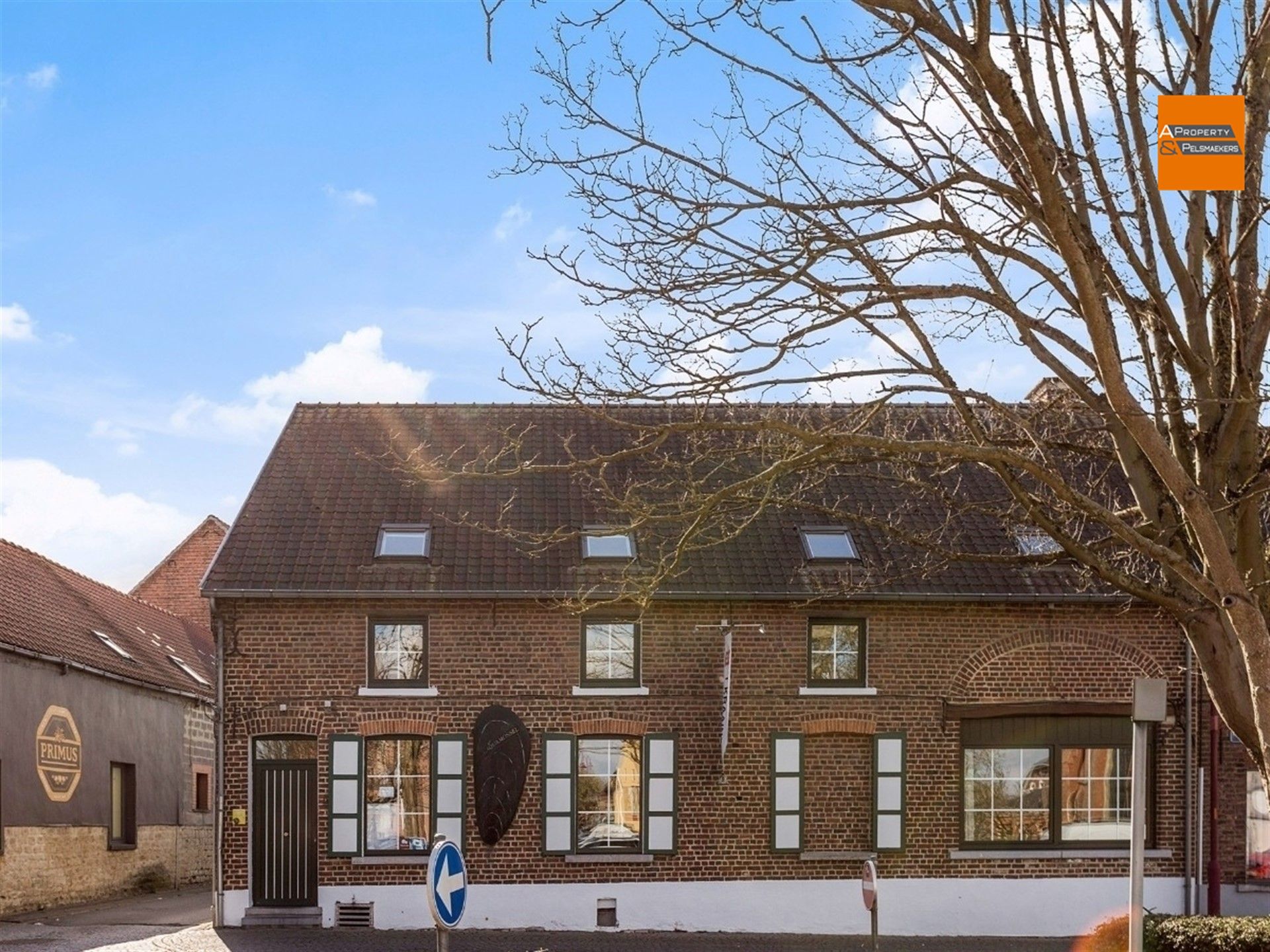 Goed draaiende restaurant met instapklare woonst  foto 6