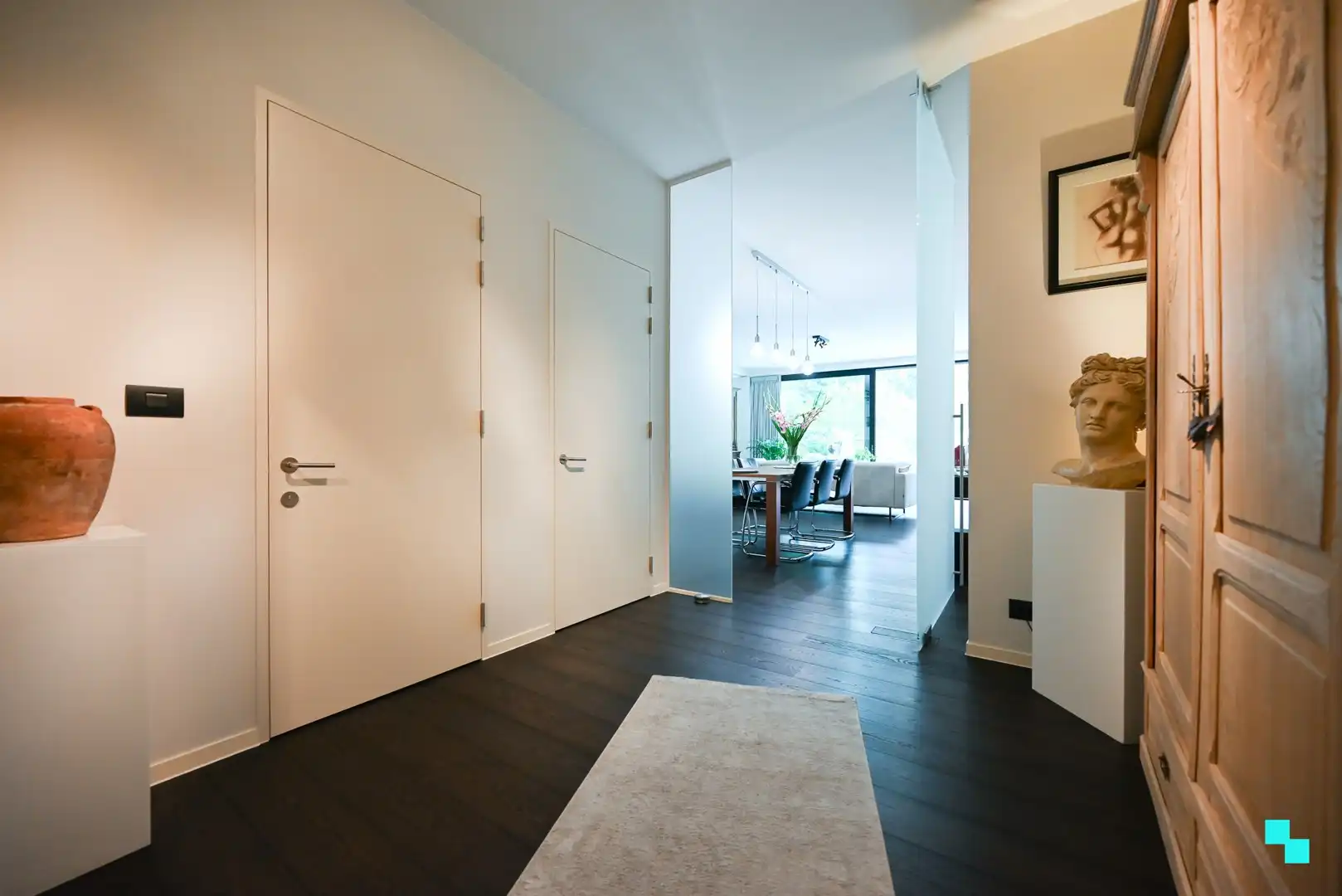 Uitzonderlijk hoogwaardig afgewerkt gelijkvloers appartement langs de Mandel foto 3