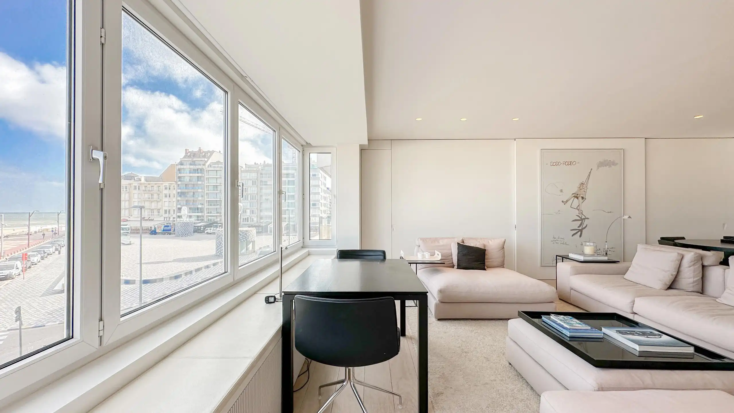 Klassevol en luxueus ingericht app. met frontaal zeezicht... foto 7